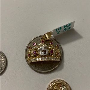 14 karat gold sweet 15 crown Charm